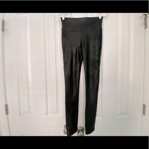 NWOT Spanx Faux Leather Leggings Size SP